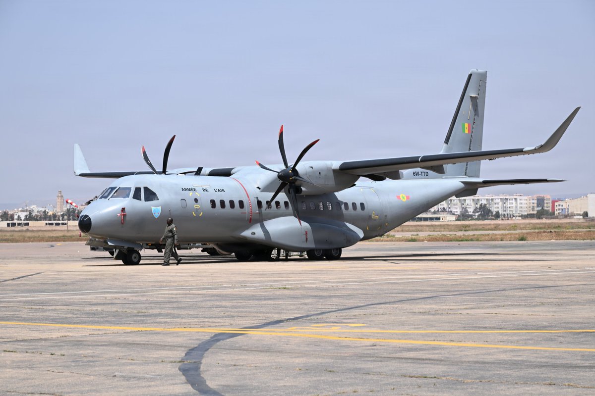 Roberto_yeager's tweet image. Hoy en aeronaves exóticas...
Un #CASA (siempre será CASA🤟) C-295W de la Armée de l'Air du #Senegal en #Agadir, #Marruecos, durante el ejercicio #AfricanLion 26 (#USAF photo by Airman 1st Class Alexandra Dale) #C295W