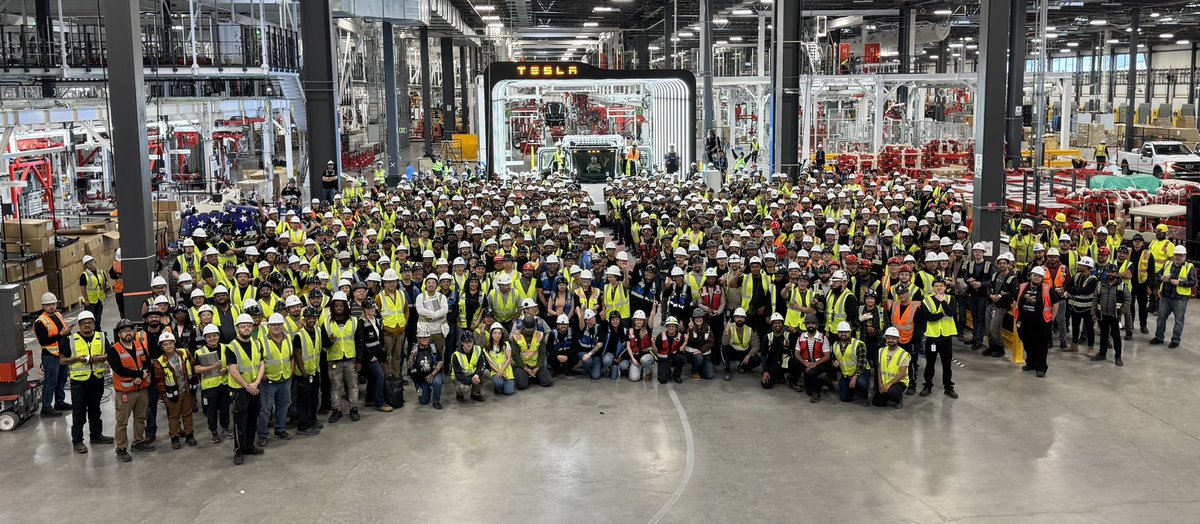 Tesla Semi tweet media