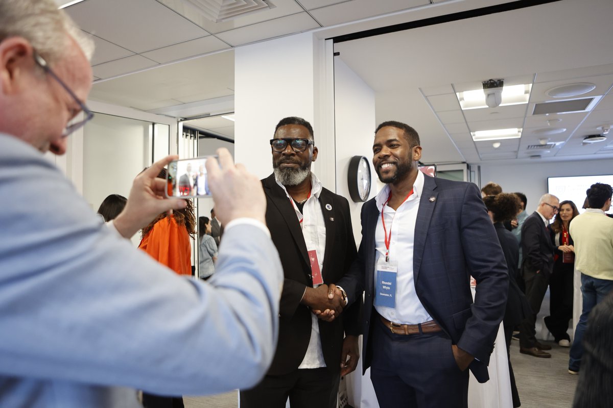 CenterforCities's tweet photo. What does it take to lead a city?

The Bloomberg Center for Cities hosted a reception connecting @Harvard students from across the University with mayors from their home cities—creating a powerful space for conversation, connection, and inspiration.

These moments are central to our work: building a talent pipeline between Harvard and city halls around the world by giving students direct access to leaders on the front lines of public service. Students engaged with mayors on the realities of governing, the challenges cities face, and the skills needed to lead effectively.

We’re especially grateful to the mayors for taking the time to share their experiences and for inspiring the next generation of leaders to pursue careers in local government.

➡️ Read more about the evening and its impact on the future generation of city leaders in the @Kennedy_School article: https://t.co/O6ygEU0bR4.