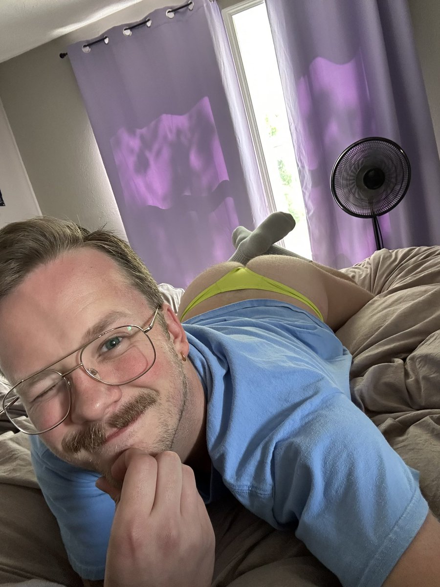 capricorn cub tweet media