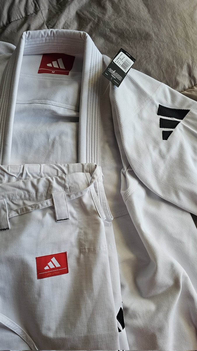 Control V tweet media