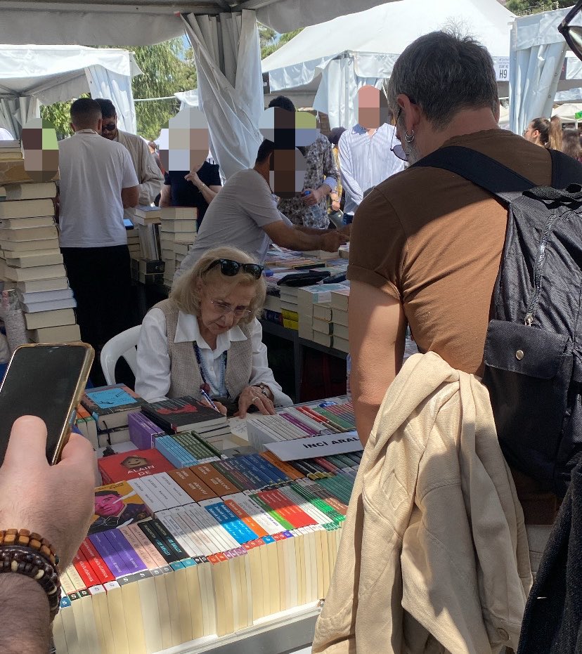 laalyoko's tweet photo. İnci Aral İmza Günü
Kültürpark İzmir 26.04.2026 https://t.co/IqVB38kSWD