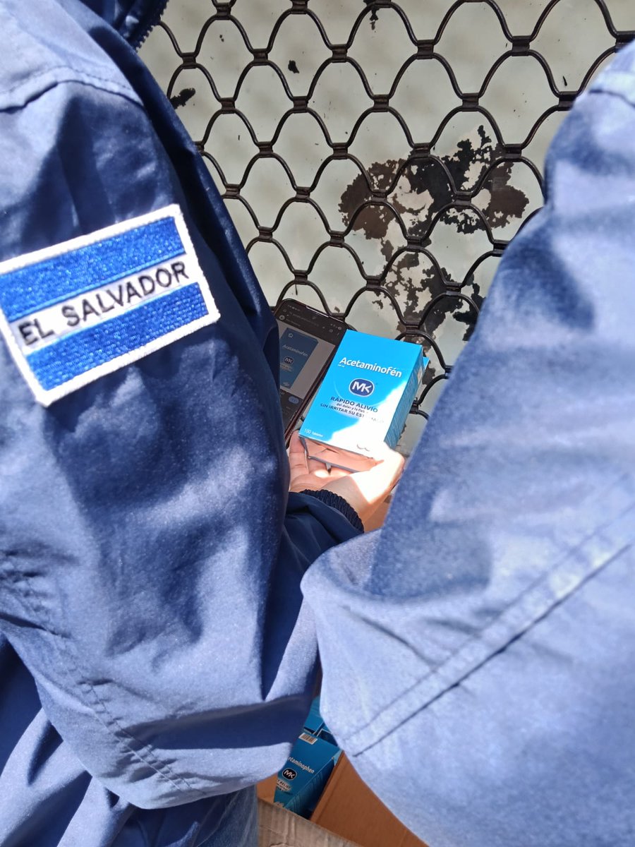 La <a href="/FGR_SV/">Fiscalía General de la República El Salvador</a> realiza registros en varios inmuebles de San Salvador, donde han sido localizadas cajas de fármacos de dudosa procedencia, los cuales eran distribuidos en diferentes tiendas y farmacias del país.

Medicamentos adulterados, con viñetas falsas de marcas reconocidas y que