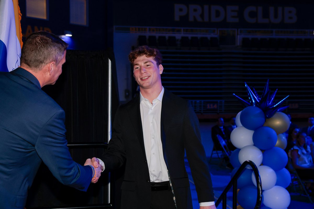 Hofstra Wrestling tweet media