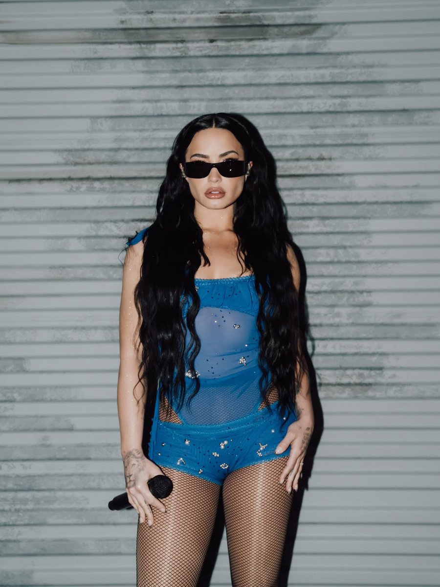 demi lovato daily tweet media