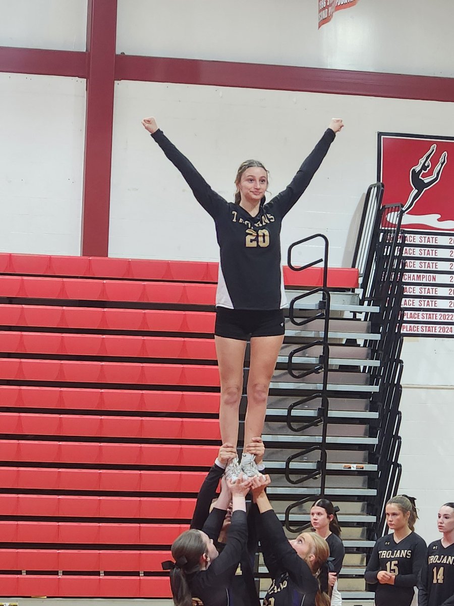 MrsKryStallion's tweet photo. I witnessed my first stunt competition Tuesday Night. https://t.co/C3ZCPtIYqa