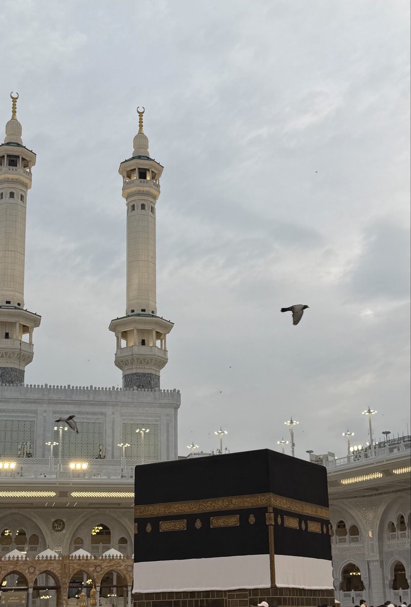 Asmaa802's tweet photo. الحمد لله على تيسيره وفضله #مكة_المكرمة https://t.co/lJA8iWIZCe