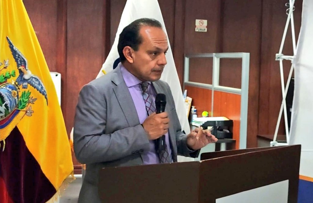 Defensoría Pública del Ecuador tweet media