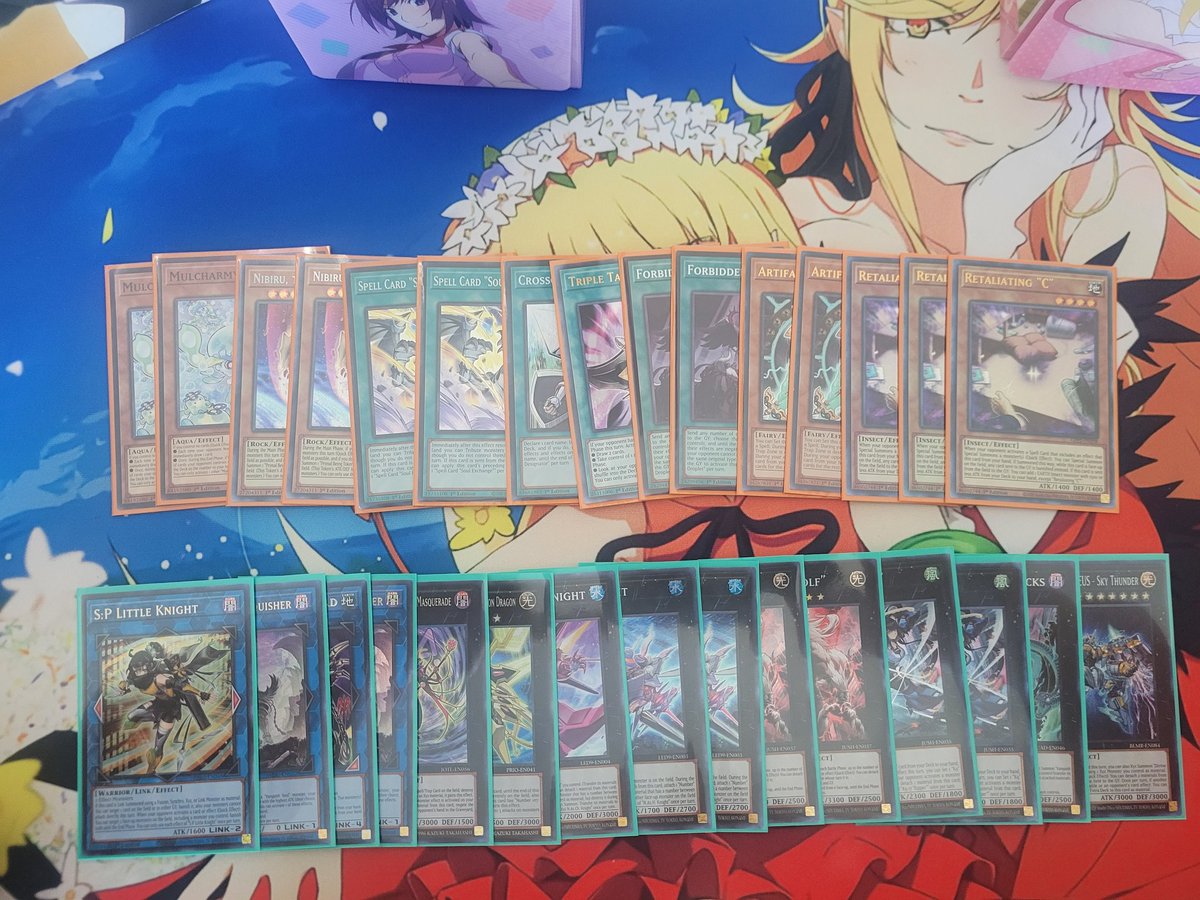 chorizosupper's tweet image. Considered mixing in the volcanic engine: more burns and some draws.

Play "Volcanic Soul- Zoner" chipping away at the opponent's health :p

Will get eclipse and lava golem.

 There's a few links I want to add as an alt route to xyz ^^!
#yugioh #deckbuilding