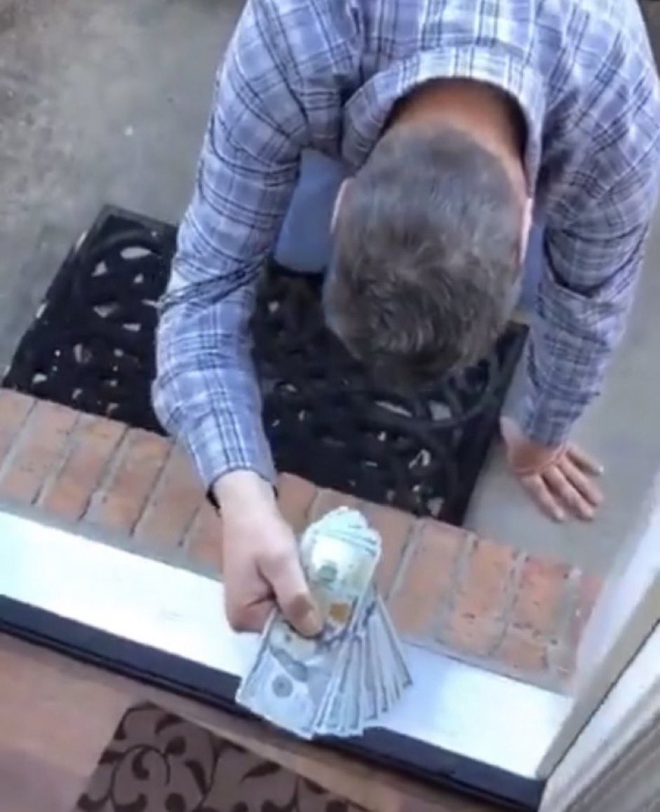 erinchilada's tweet image. 