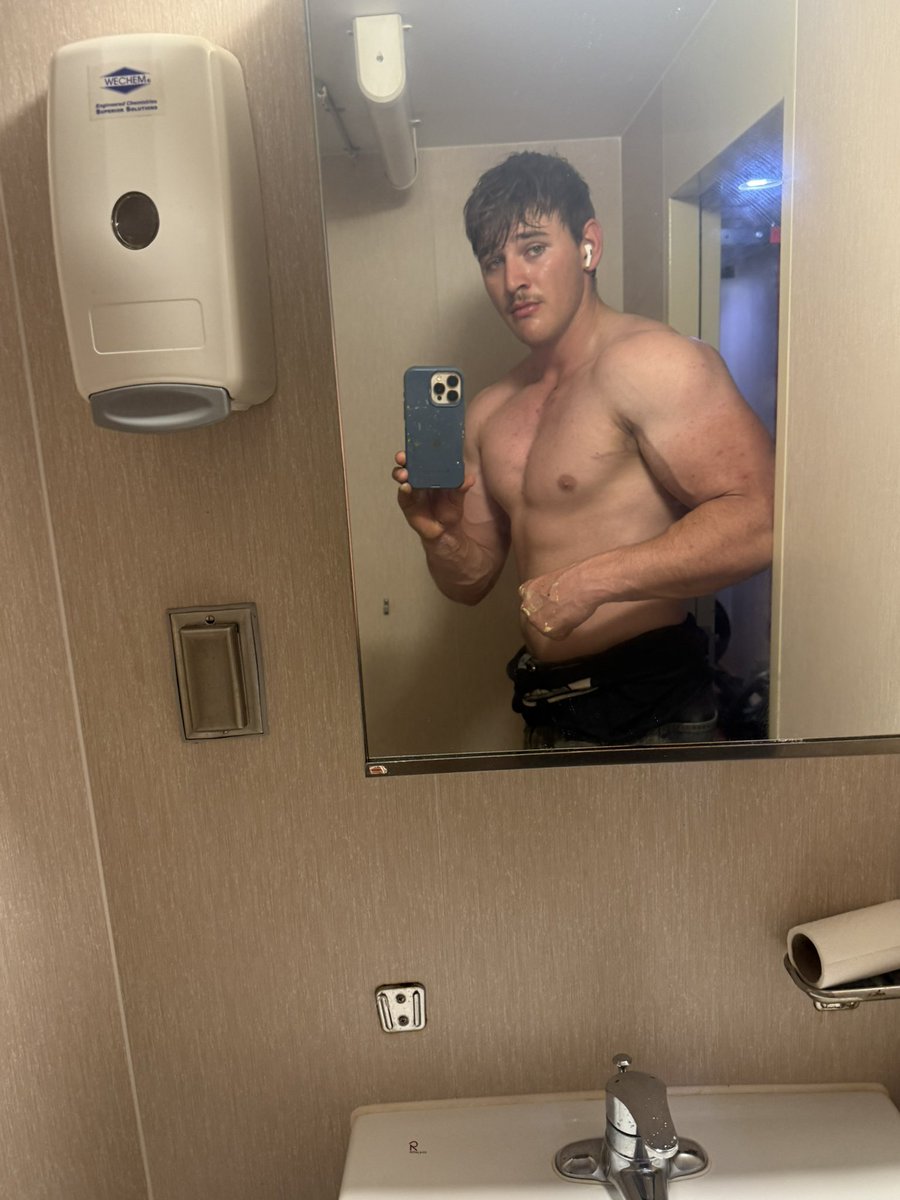 Kyle tweet media
