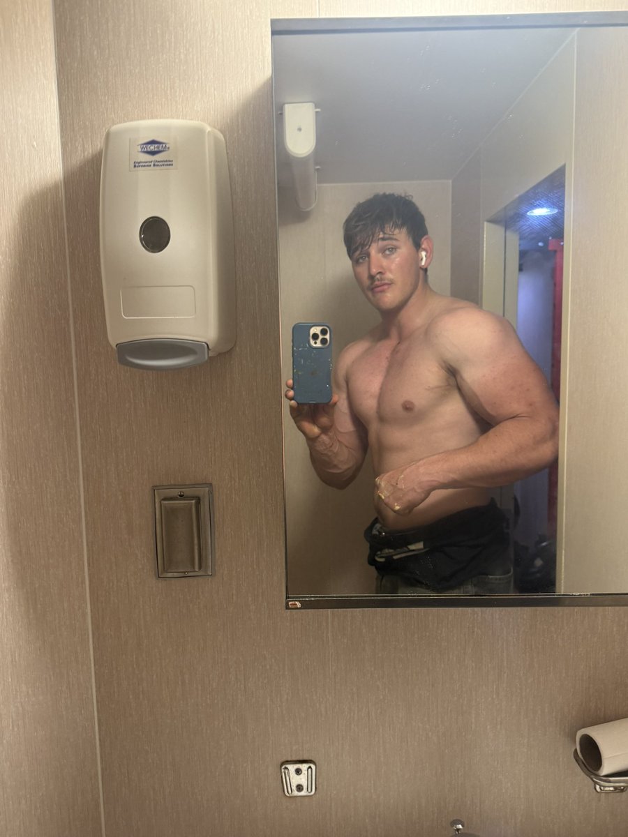 Kyle tweet media
