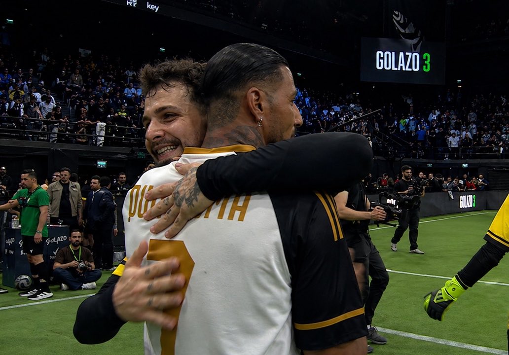 damla🎗#SOPRANOS tweet media