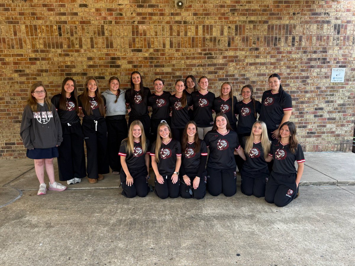 TiogaSoftball's tweet photo. We had such a great time visiting Tioga Elementary this morning to wish all the students the best of luck on their LEAP tests!

And another sweet treat this afternoon. 😋 https://t.co/dRWdoFDAL9