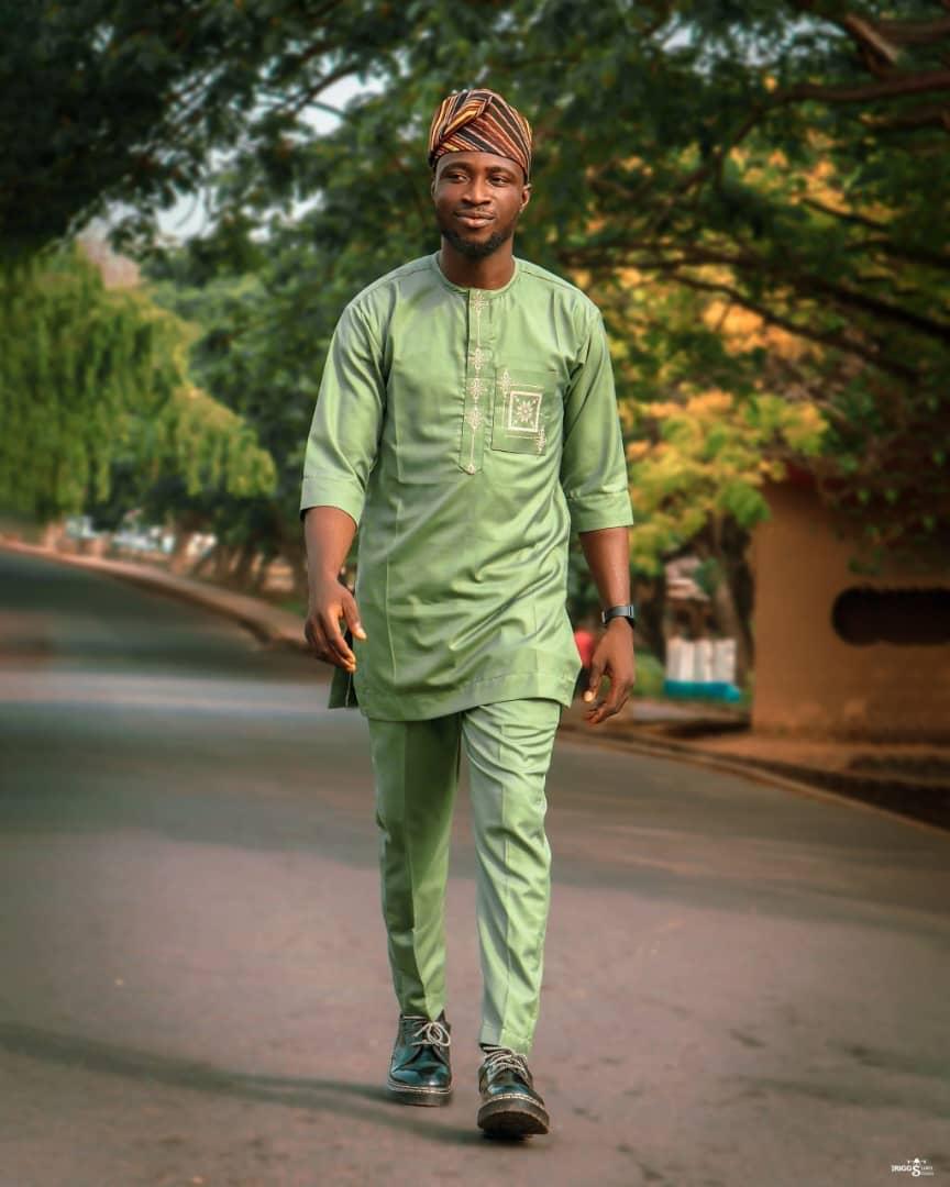 legend_pat_10's tweet photo. So at the end, Timzy later won, this is nice. As a colengite, I trust in his abilities to give the best for FUNAAB
TIMZY, FUNAABSU PRESIDENT-ELECT
Timzy dey for u 🔥🔥🔥
#FUNAAB
#Collegeofengineering https://t.co/tBzraUqQxt