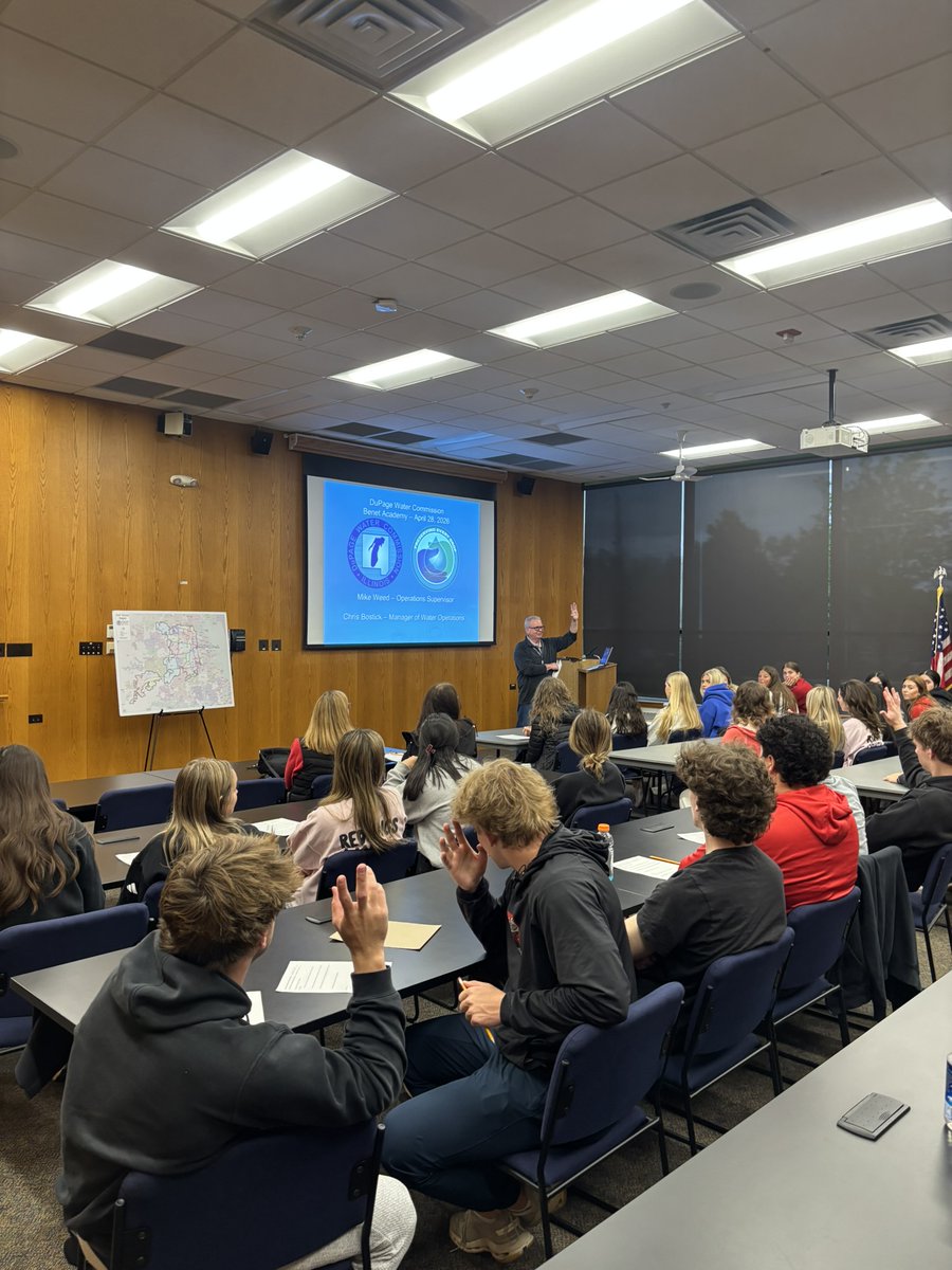 DuPageWaterComm's tweet photo. Thank you to the students of Benet Academy who joined us yesterday for a tour of our facility.  We hope everyone enjoyed a closer look at how DWC delivers drinking water to DuPage County, maybe even sparking an interest in a future within the Water Industry!
#ilwaterambassador https://t.co/6fhbNAVH8d