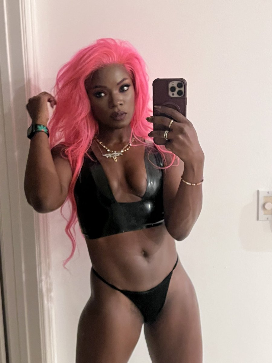 Ana Fuckin Foxxx tweet media