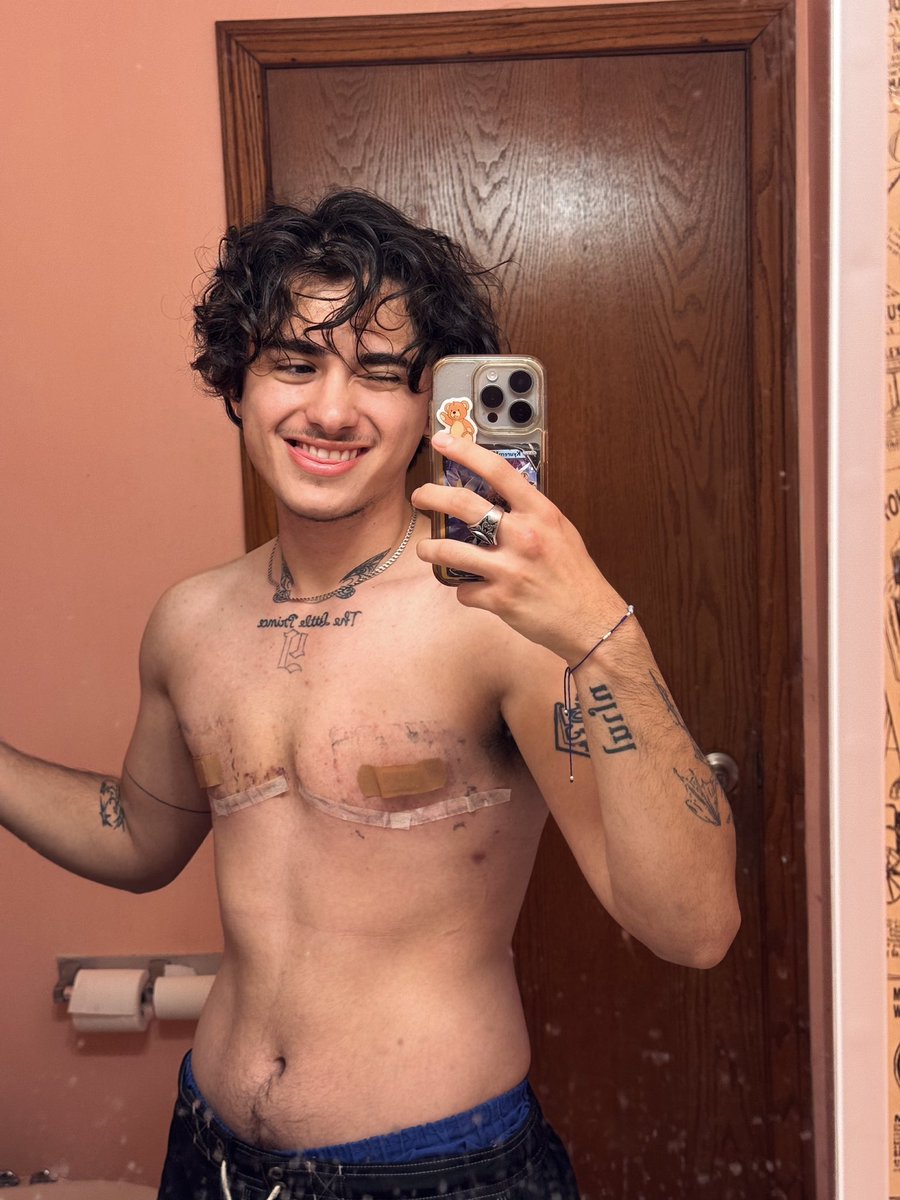 Sonny Lesboy King™️ tweet media