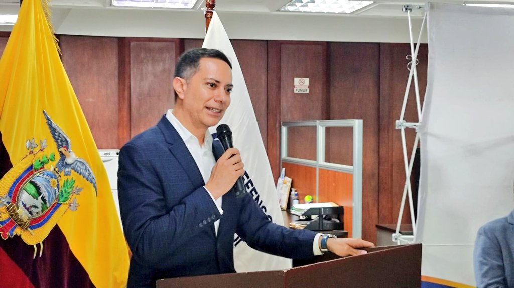 Defensoría Pública del Ecuador tweet media