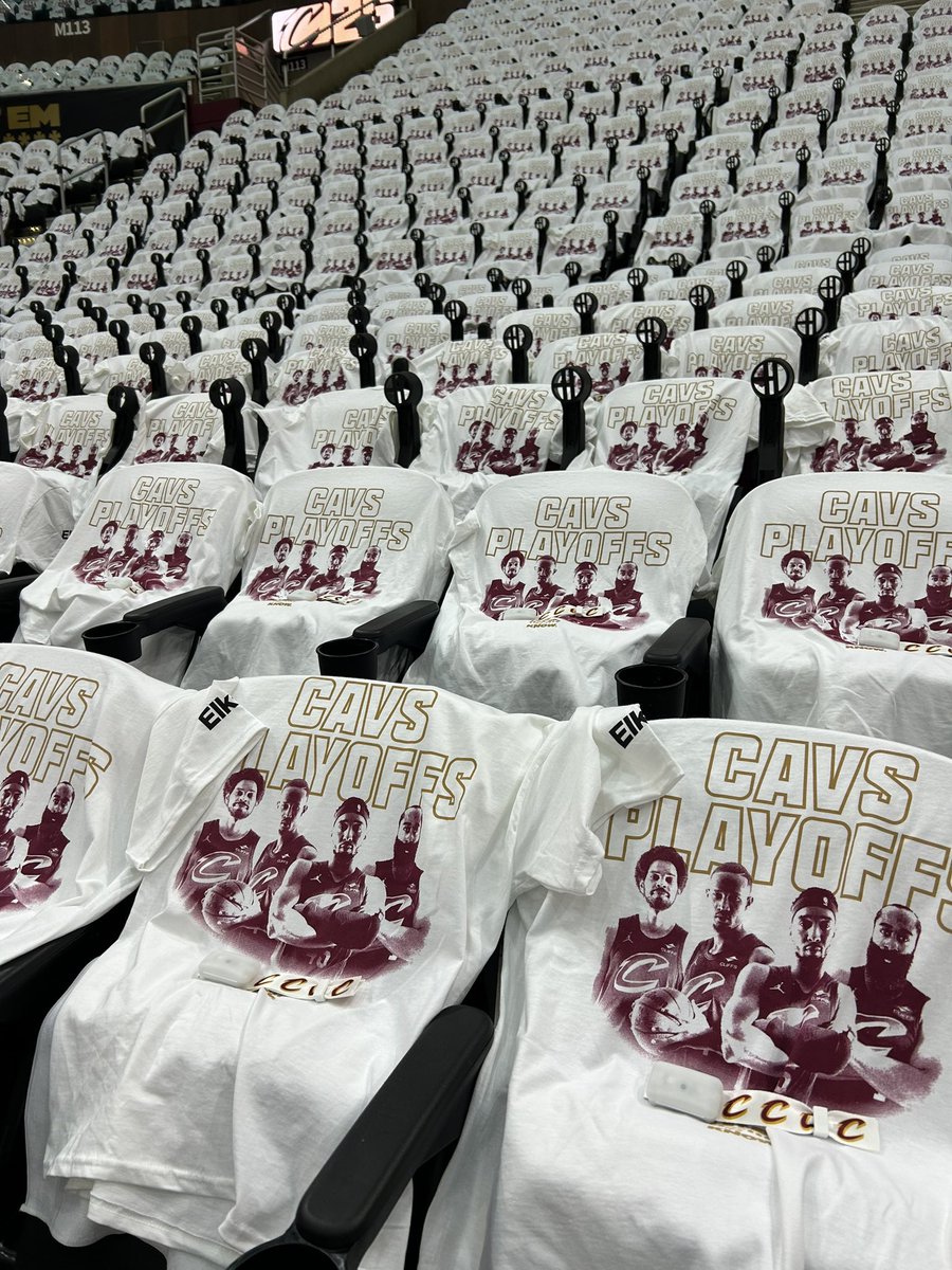CLEsportsTalk's tweet image. WE READY #CAVS