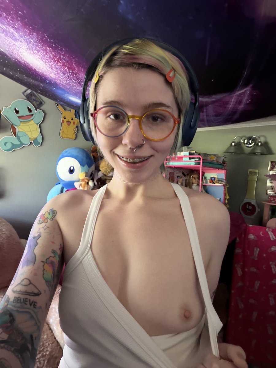 ☆ dolly ☆ tweet media