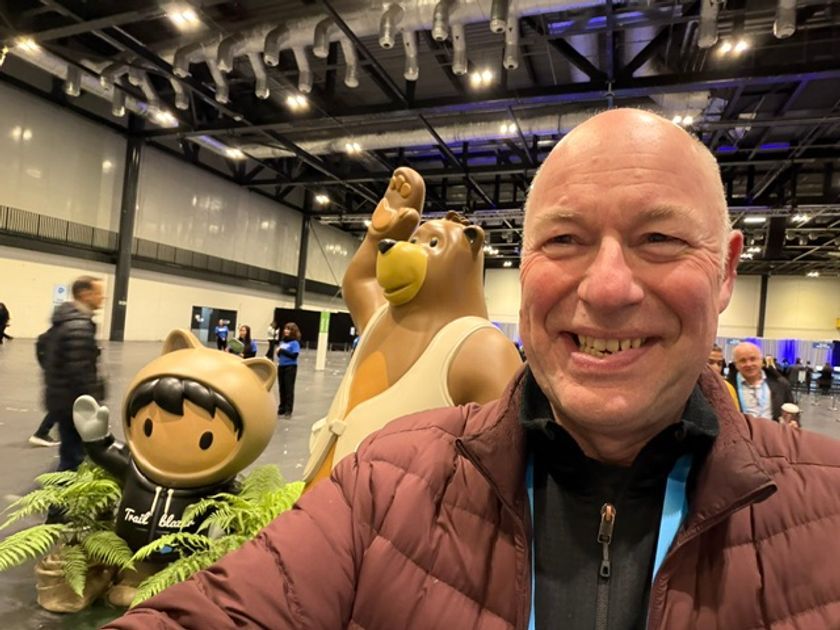 Timothy_Hughes's tweet image. Most of You are Resisting AI. The Data Says You’re Running Out of Time by @Timothy_Hughes buff.ly/qnV7ygX @DLAIgnite #SocialSelling #DigitalSelling #Sales #SalesTips #SalesLeader #ArtificialIntelligence #Technology #Innovation #Tech #TechNews #Marketing #Strategy