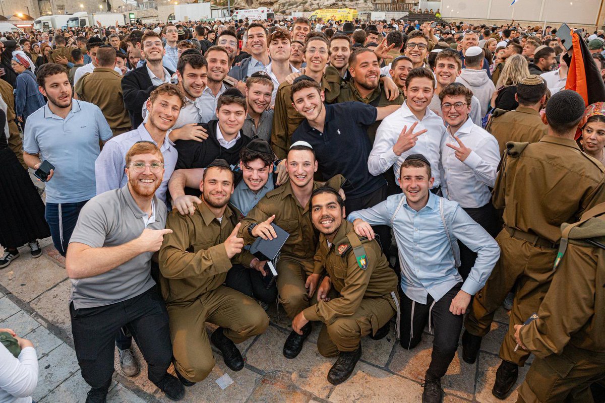 Yeshivat Sha'alvim tweet media