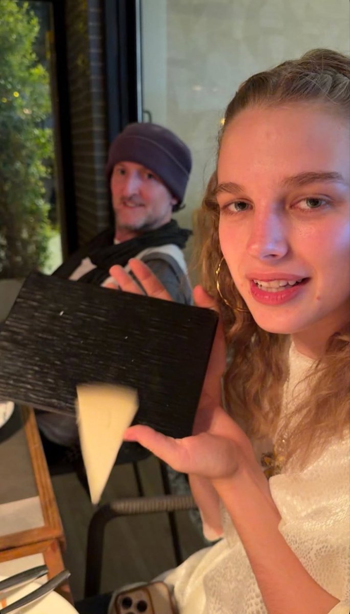 Milo Manheim Access tweet media