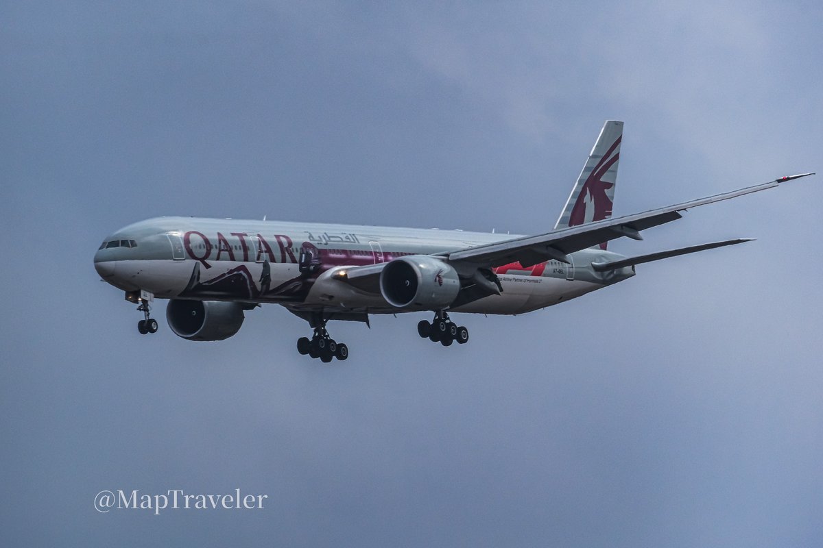 Traveler25889M's tweet image. #成田空港 ＃NRT #airlines #fujifilm
#写真好きな人と繋がりたい 　
February-24-2026
Narita Airport（Terminal-2）
Qatar Airways（A7-BEL）
Boeing B777-３DZ/ER  
Formula-1 Global Partner Livery 

FUJIFILM X-H2
XF150-600mmF5.6-8 R LM OS WR
F14　1/800　M　ISO800　900mm