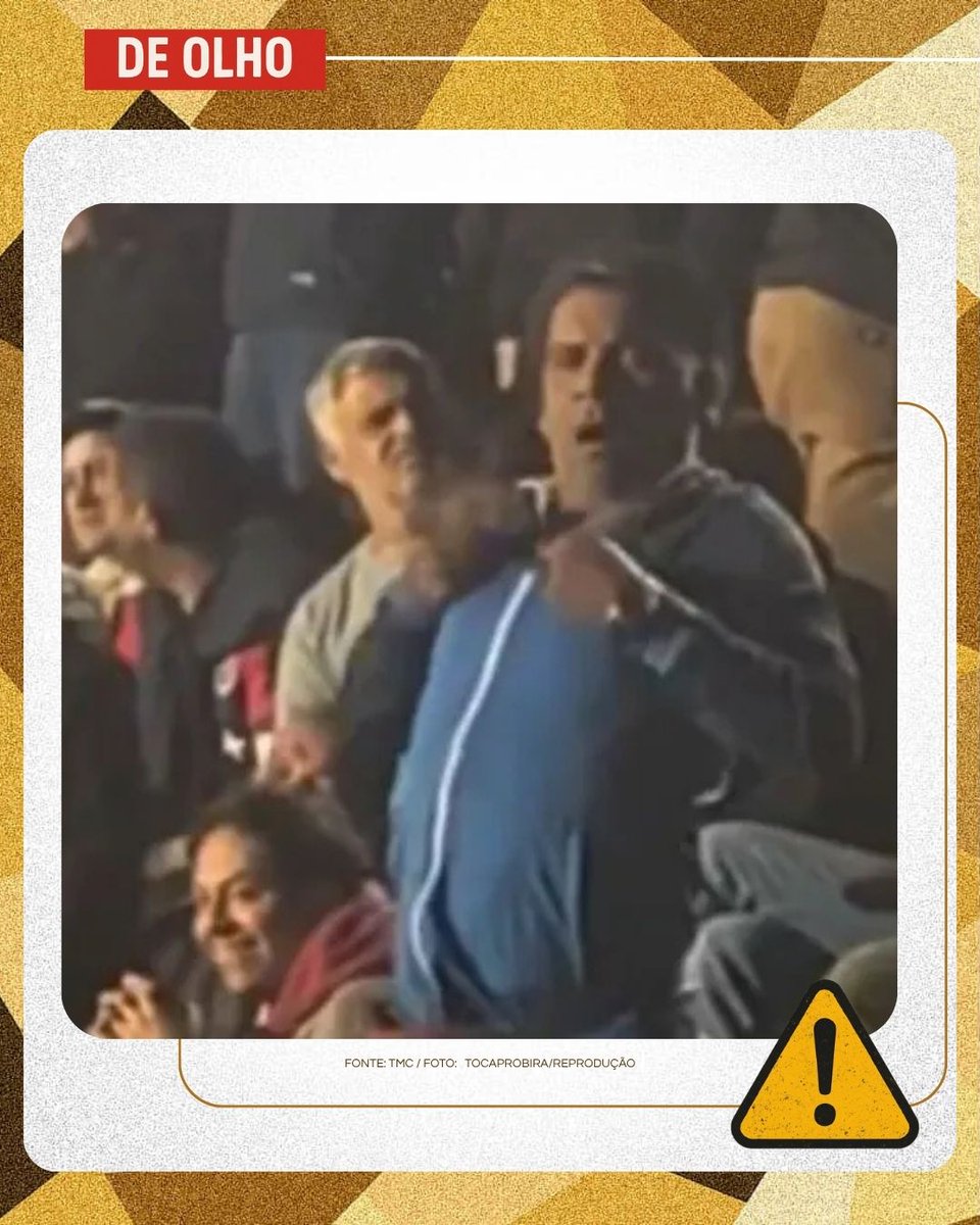 ObRacialFutebol's tweet photo. Torcedor do San Lorenzo comete ato racista contra santistas em jogo da Sul-Americana. https://t.co/PdO7Zx84eH

#PorMaisRespeito https://t.co/dK2e7NDoqP
