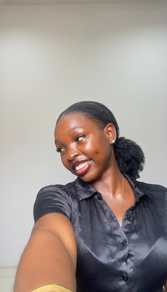 Minimalist_mibi's tweet image. Just me showing up on your feed today 😌✨Not trying to impress anyone, just sharing a piece of me as I move through my day with peace and confidence 🤍

#selflove #selfimprovement