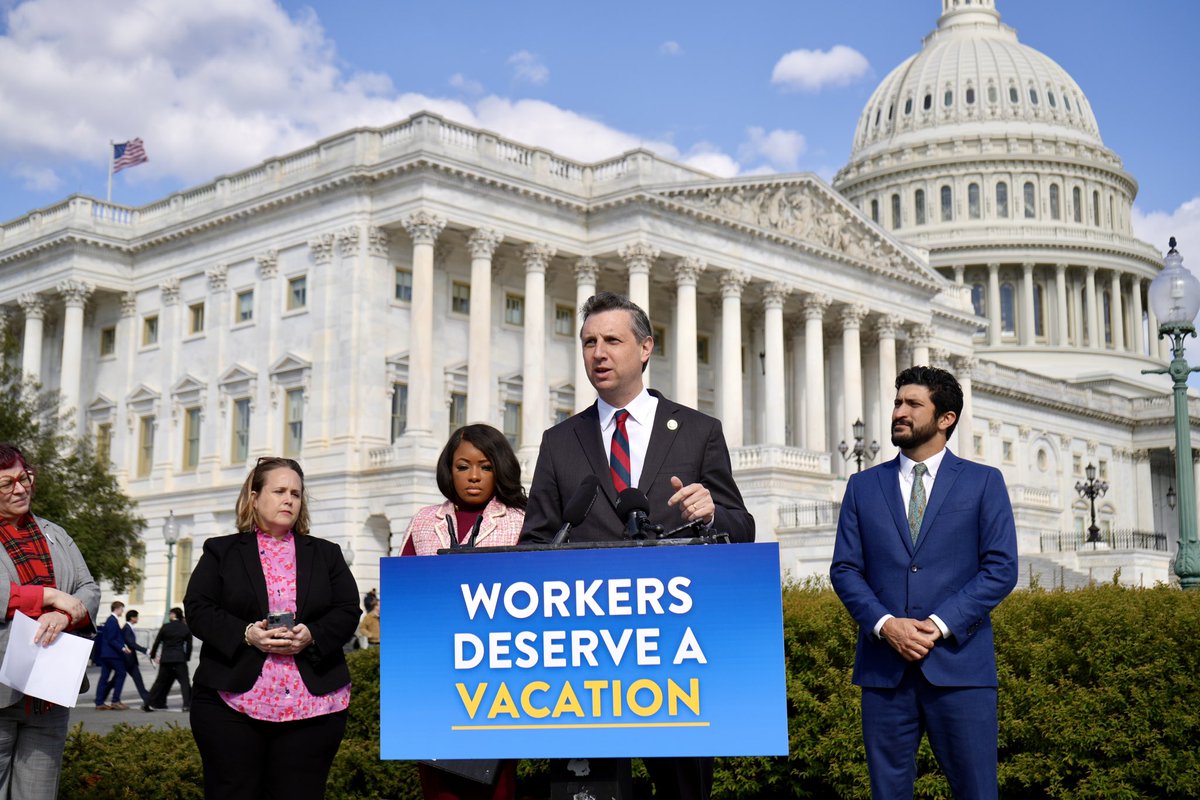 Congressman Seth Magaziner tweet media