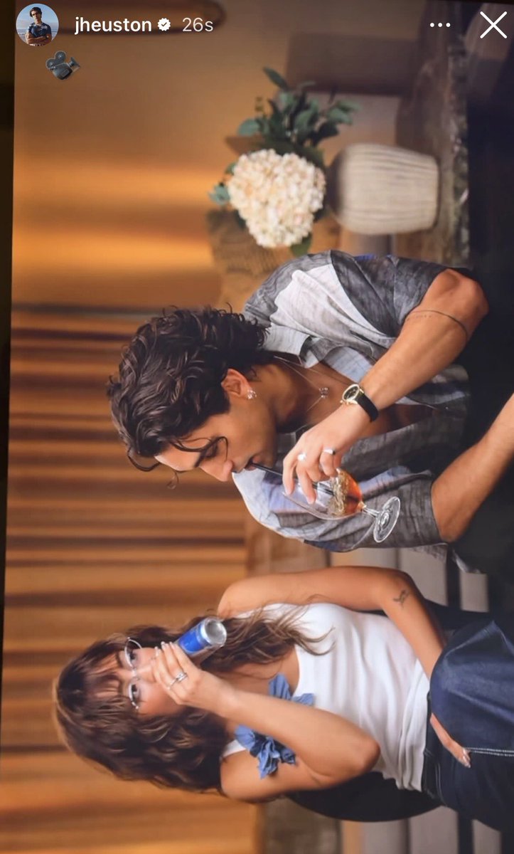 Off Campus Updates tweet media