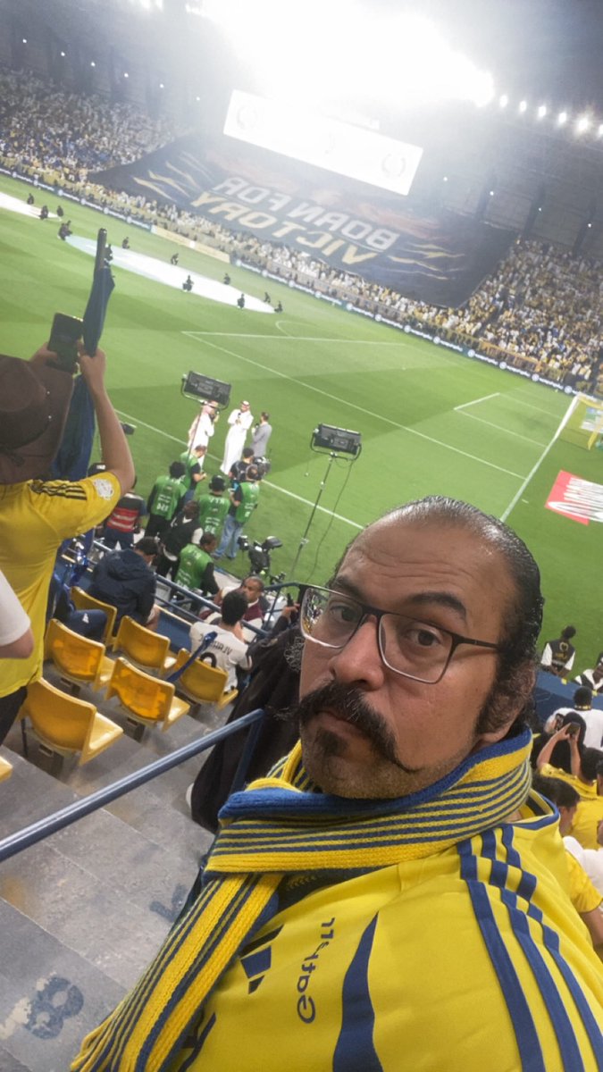 مبروك الف مليون مبروك لاطنخ جمهور في الكون 
والقادم اجمل وأمتع بحول الله وقوته 
ولا تنسى بالروح الدوري مايروح 
#النصر 
#العالمي 
#النصر_الأهلي