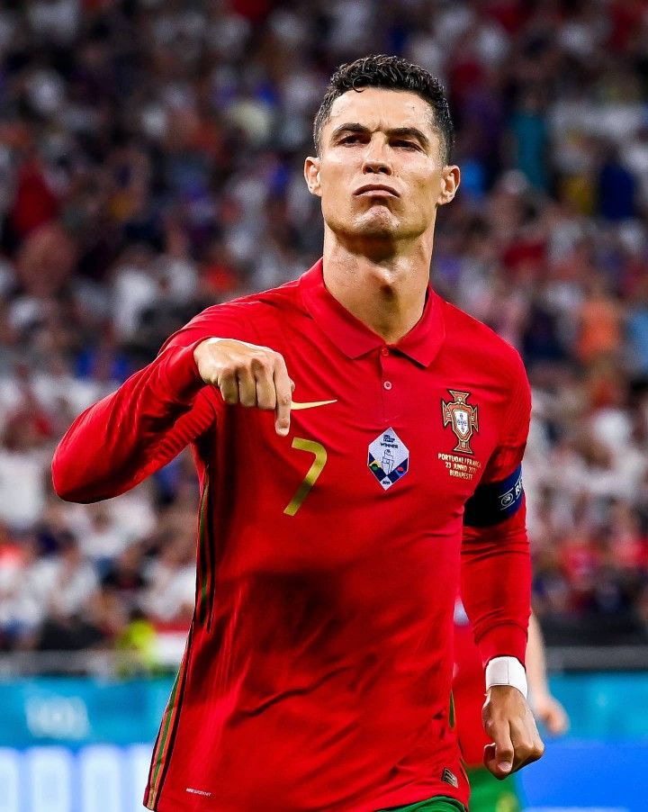 Alenaa bonya tweet media