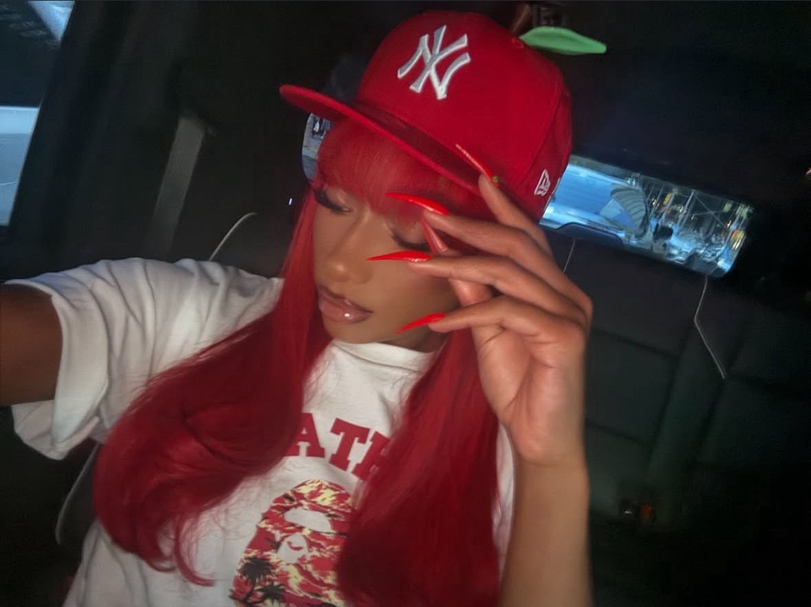 Grey! is a madwoman 🐠 tweet media