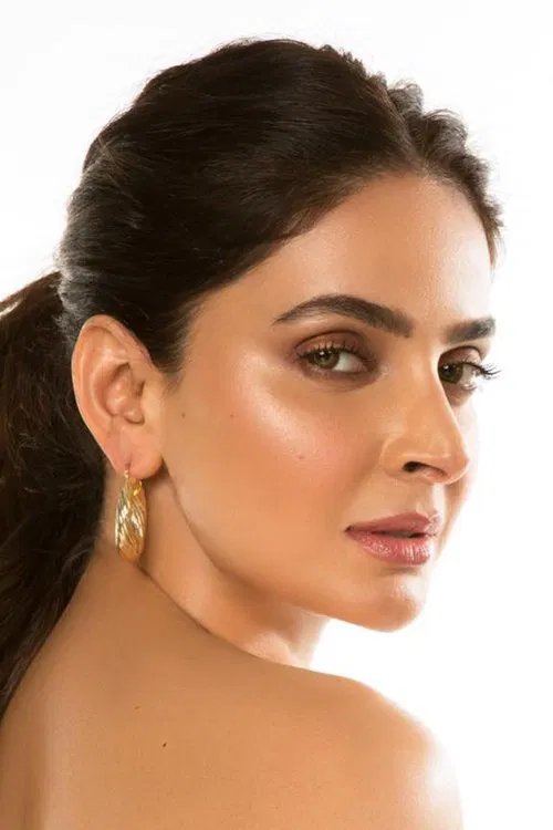 KehkashanPTV's tweet image. #sabaqamar vs #mahirakhan
