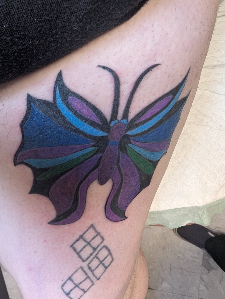 QueenIceBitch2's tweet photo. Latest tattoo colored in 😍 I love it https://t.co/XqPEkCXqQk