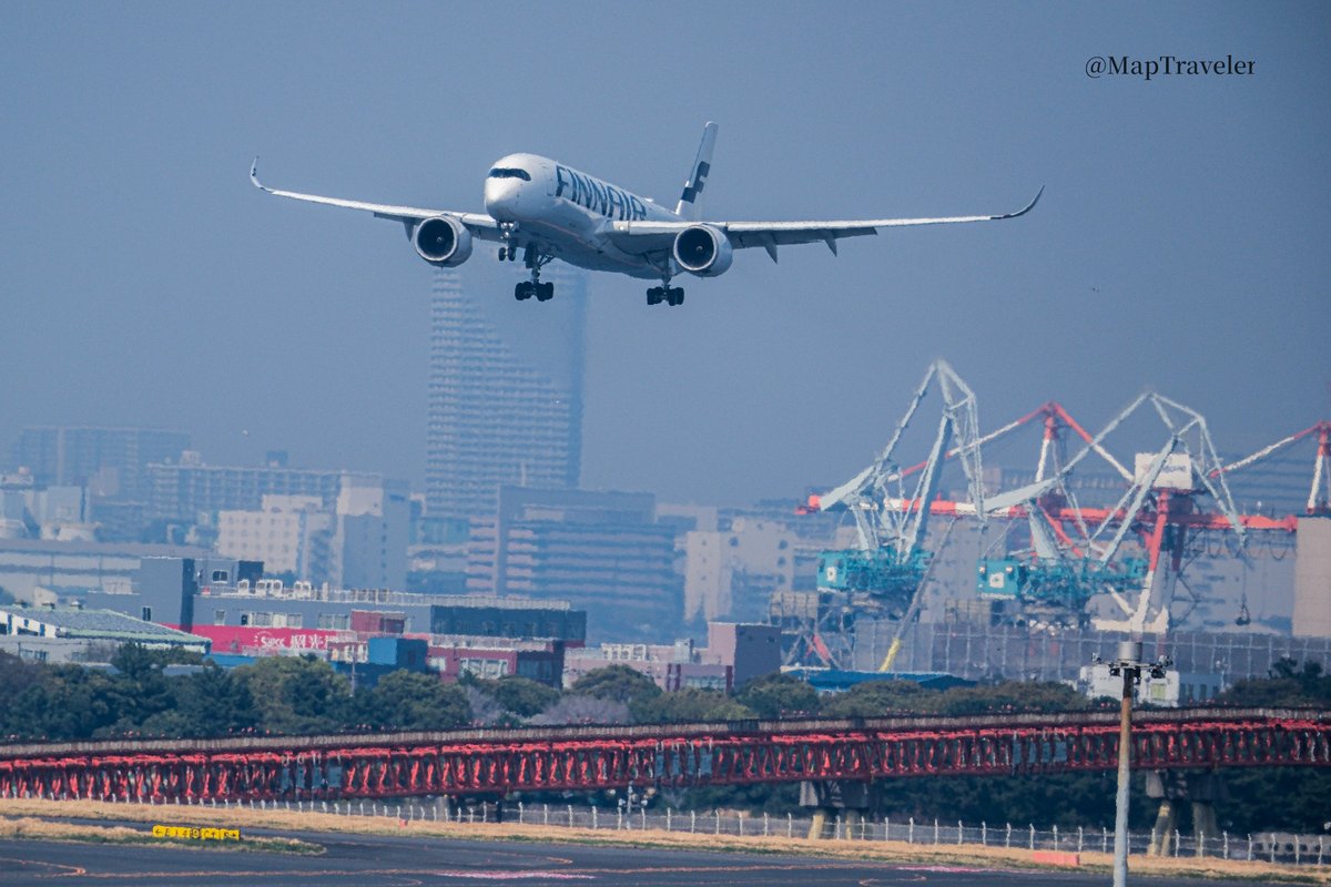 Traveler25889M's tweet image. #羽田空港 #HND #airlines #fujifilm
#写真が好きな人と繋がりたい  
March-30-2026 
Haneda Airport（Terminal-3）
FINNAIR（OH-LWO）
Airbus A350-941　
Descending toward runway -B

FUJIFILM X-H2
XF150-600mmF5.6-8 R LM OS WR
F10　1/800　M　ISO400　900mm