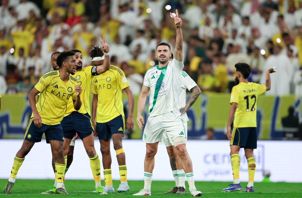 ixlinx's tweet photo. @M_H10s @football_li5 فحلك الشرعي https://t.co/xLwKmBszjW