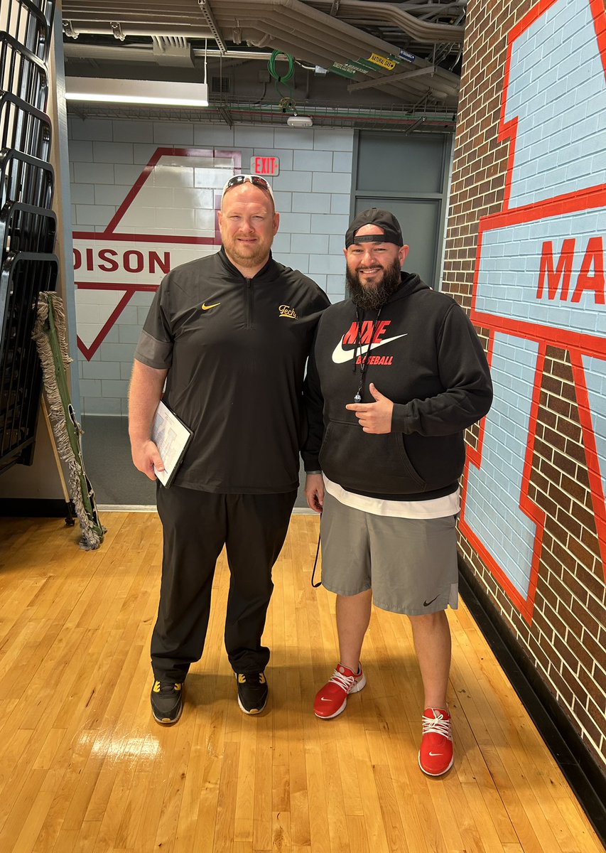 CoachSoria's tweet photo. Shoutout to Coach Jack Rustman (@CoachRustman) from the Michigan Tech University Huskies for making a trip to Hiram Clarke, TX and recruiting our Marlins! #RecruitMadison #SouthSideStandard https://t.co/jJkFAQFK9y