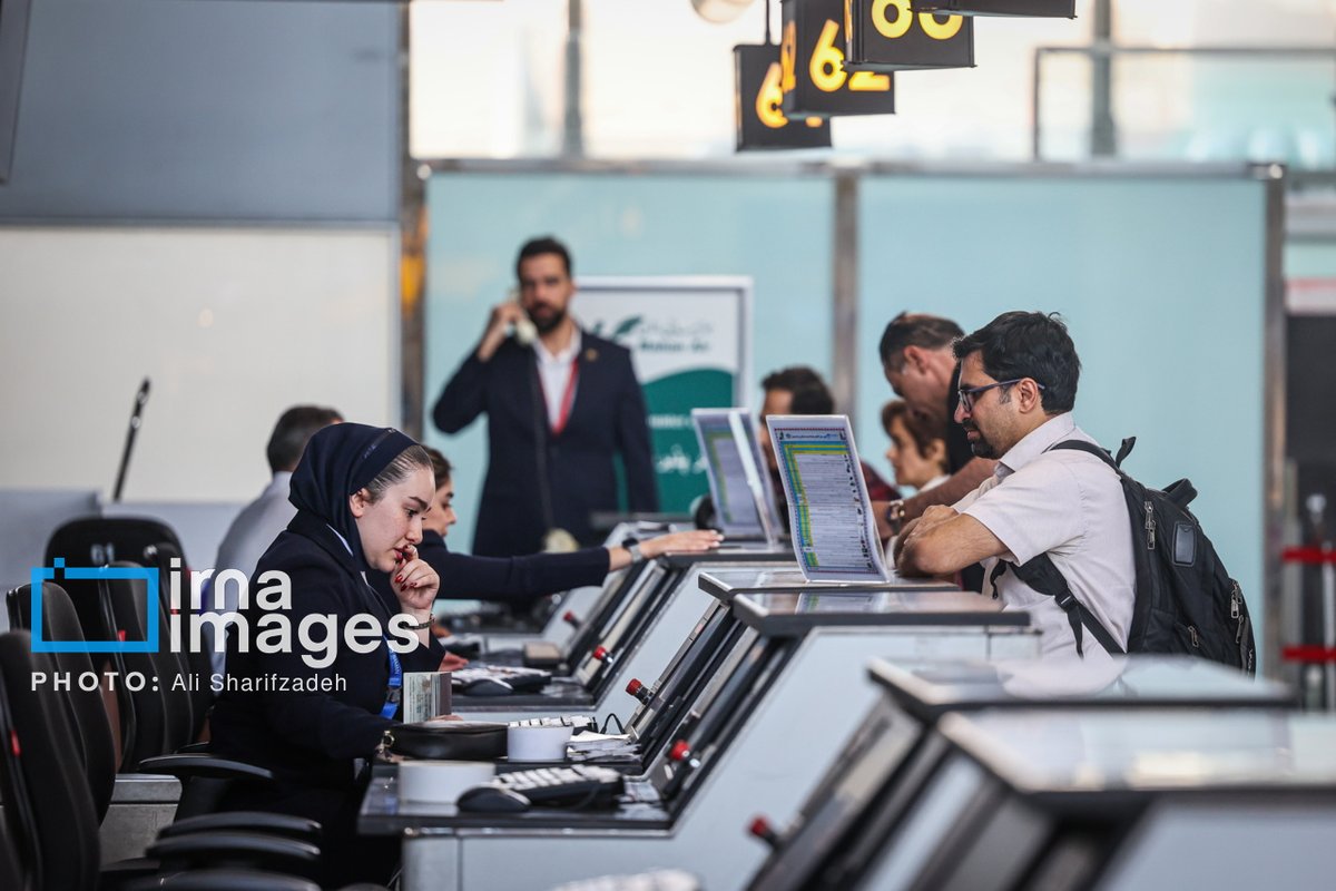 ICCQ1956's tweet image. تہران کا انٹرنیشنل امام خمینی ایئر پورٹ کھل گیا
تہران کا امام خمینی انٹرنیشنل ايئر پورٹ امریکا اور غاصب صیہونی حکومت کے حملوں کی وجہ سے کئی ہفتے بند رہنے کے بعد  پیر 27 اپریل کو کھل گیا۔

#Tehran #Airport #Iran #Iccq1956