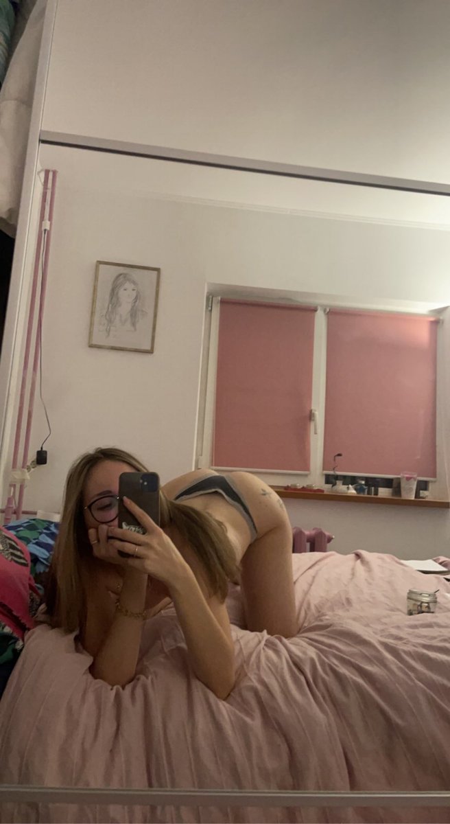 DollieXO 🍒 tweet media