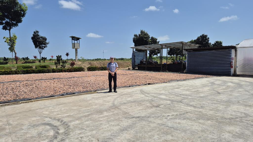 Embajador Tzach Sarid tweet media