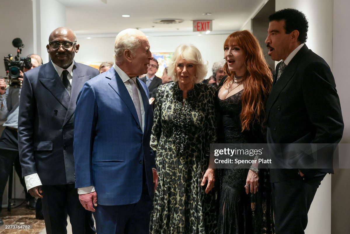 Sabirah Lohn 💕🦕🦖 tweet media