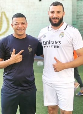 M U S T A F A tweet media