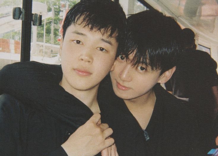 アキ🦈 tweet media