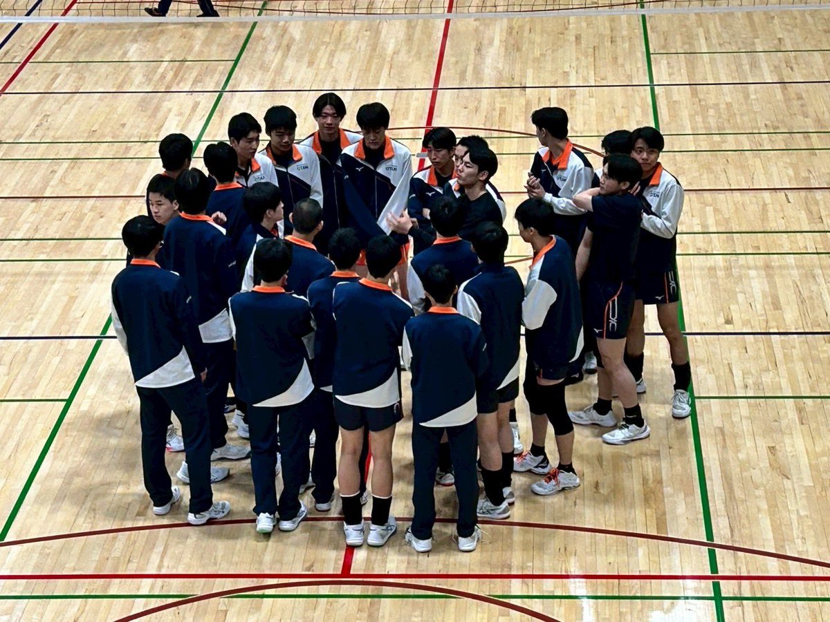 RareEventsNFTs's tweet photo. 札幌支部春季大会

〇決勝T
2回戦vs大麻 25-8･25-15 2-0
3回戦vs札幌平岡 25-8･25-9 2-0
ブロック決勝vs札幌西 25-7･25-5 2-0

〇決勝リーグ
vsとわの森三愛 25-21･19-25･25-18 2-1
vs東海大札幌 25-22･25-22 2-0
vs科学大 18-25･25-23･25-23 2-1

結果:優勝

応援ありがとうございました！！ https://t.co/jvddlHoXJS