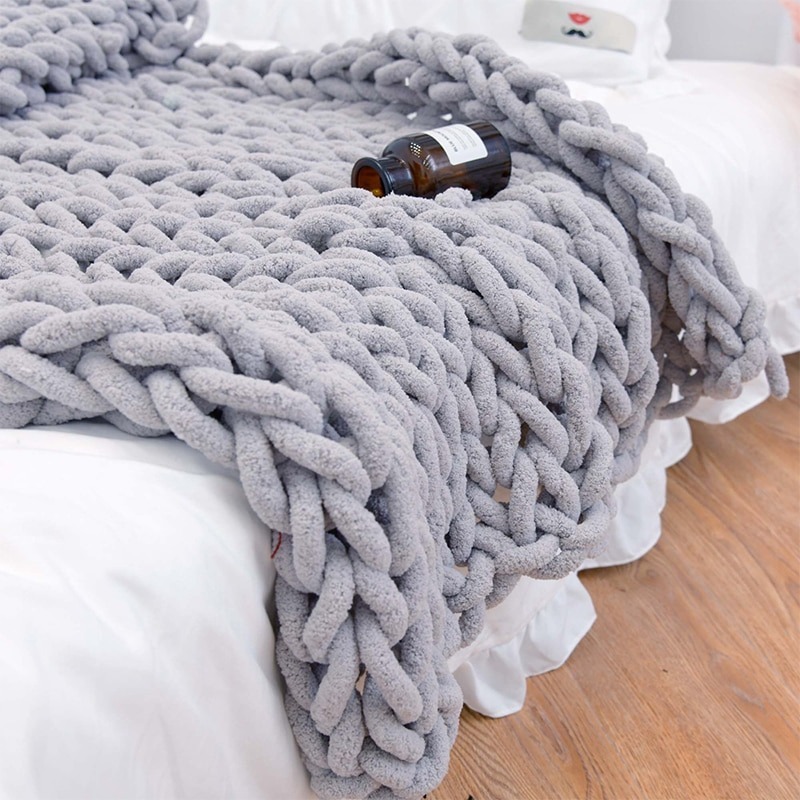 UnicunShop's tweet image. Looking for ultimate comfort? 🤔 This handcrafted blanket is more than meets the eye.  Its cozy feel and versatility will surprise you.  unicun.com/product/chunky…

#cozy #homedecor #giftideas #handmade