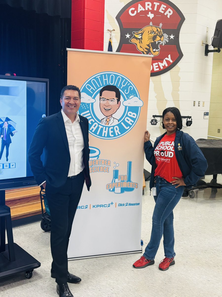 Carterlibrary15's tweet photo. Red for Ed Wednesday with meteorologist Anthony Yanez from NBC!  @AldineAFT6345 #AldineStory https://t.co/Nsu7N7DUR6